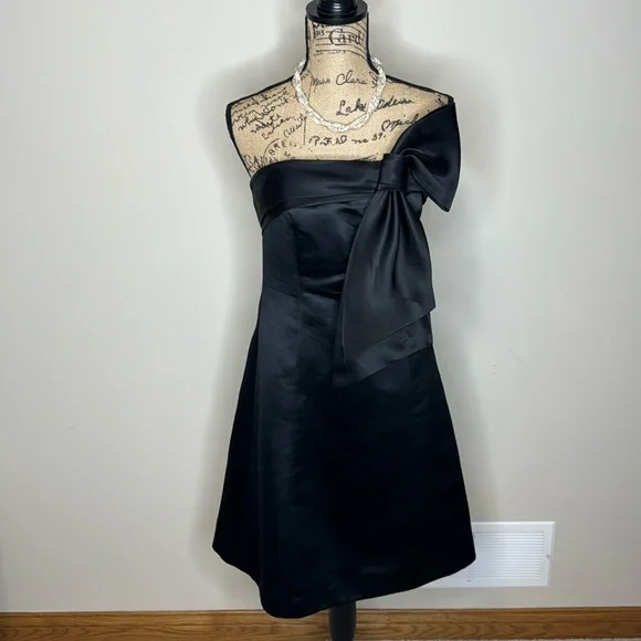 green emerald velvet dress RALPH LAUREN Black Label Size M Black Viscose 3/4 Dress  Sui Generis  Designer Consignment